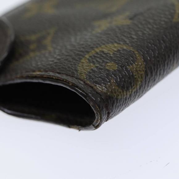 LOUIS VUITTON Etui  lunettes Wallet - Picture 13 of 16
